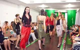 В Севастополе состоялся модный показ «Брызги шампанского»