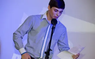 На конкурсе «Холостяки» можно было увидеть и услышать двойника Стаса Михайлова и других звёзд мировой эстрады