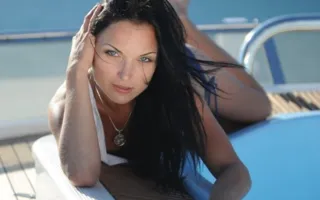 Перед отборочным этапом конкурса «Miss bikini models» девушкам-моделям устроили фотопрогулку на яхте