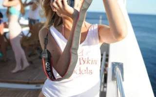 Перед отборочным этапом конкурса «Miss bikini models» девушкам-моделям устроили фотопрогулку на яхте