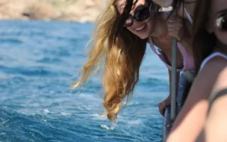 Перед отборочным этапом конкурса «Miss bikini models» девушкам-моделям устроили фотопрогулку на яхте