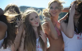 Перед отборочным этапом конкурса «Miss bikini models» девушкам-моделям устроили фотопрогулку на яхте