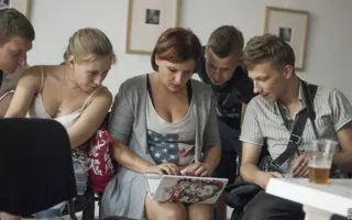 Конкурс красоты «Драчливое лето» — битва между мужчинами в трико и очаровательной красоткой