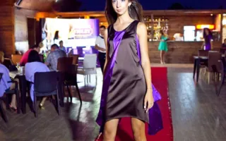 Показ коллекции Людмилы Комардиной в рамках Дней круизной моды Crimean Fashion Days