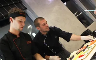 Показ новой коллекции авторских платьев «Нежность» Светланы Возиян на светском рауте в отеле «Аквамарин»