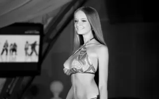 Дефиле в купальниках на конкурсе красоты «Жемчужина Чёрного моря-2013»