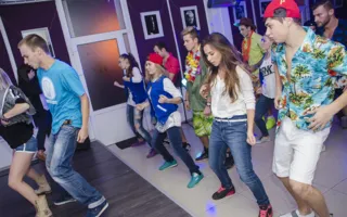 Горячий танцевальный вечер конкурса «Холостяки» на «SevStar.Fm»