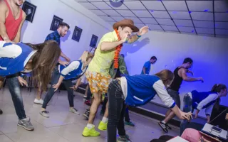 Горячий танцевальный вечер конкурса «Холостяки» на «SevStar.Fm»