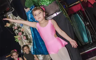 Мамы Севастополя показали настоящее шоу на конкурсе «Super-mama»
