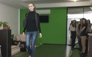 Кастинг моделей для участия в показе одежды в «Discount center»