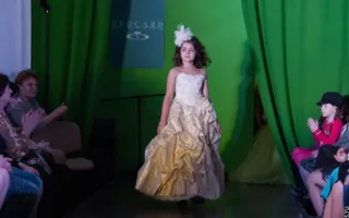 Модный показ авторской школьной формы и детских карнавальных костюмов в PR-студии «МоХИТо»
