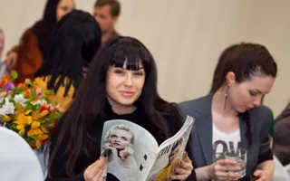 В Севастополе дизайнер Людмила Комардина представила свою новую коллекцию одежды «Шелест ветра»