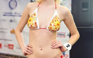 Дефиле в купальниках на конкурсе красоты «Top-models of Crimea-2013»
