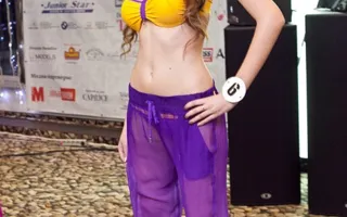 Дефиле в купальниках на конкурсе красоты «Top-models of Crimea-2013»