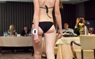 Дефиле в купальниках на конкурсе красоты «Top-models of Crimea-2013»