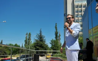 Андре Тан лично открыл в Севастополе свой магазин авторской одежды