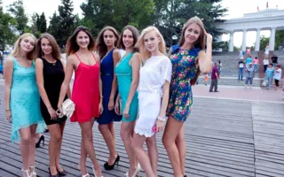 «Жемчужины Чёрного моря» вышли на променад