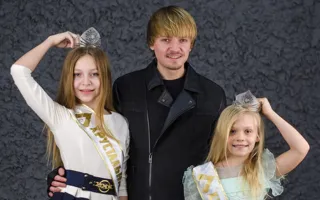Юные модели Крыма привезли из Сочи хрустальные короны